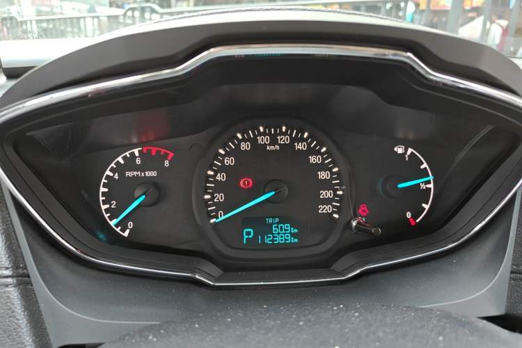 Used Ford Escort 2015 1.5L Automatic Fashion Model Instrument Cluster