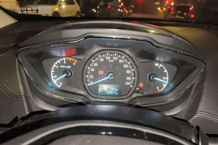 Used Ford Escort 2015 1.5L Automatic Fashion Model Instrument Cluster