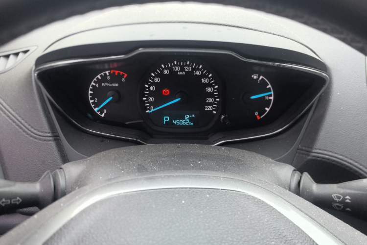 Used Ford Escort 2015 1.5L Automatic Fashion Model Instrument Cluster
