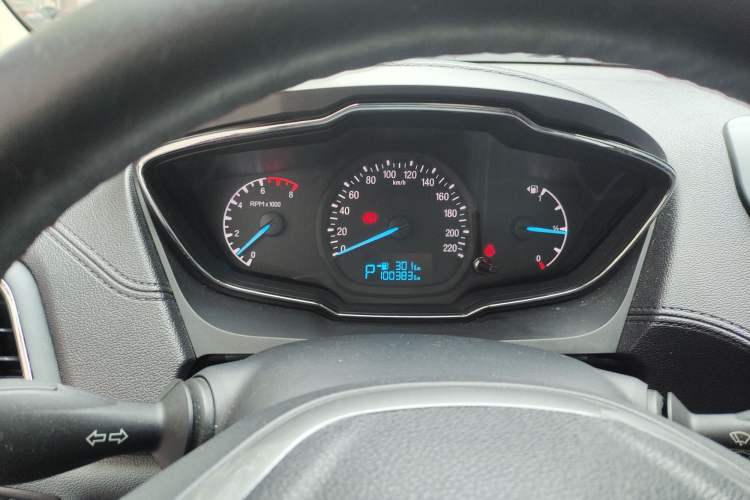 Used Ford Escort 2015 1.5L Automatic Fashion Model Instrument Cluster