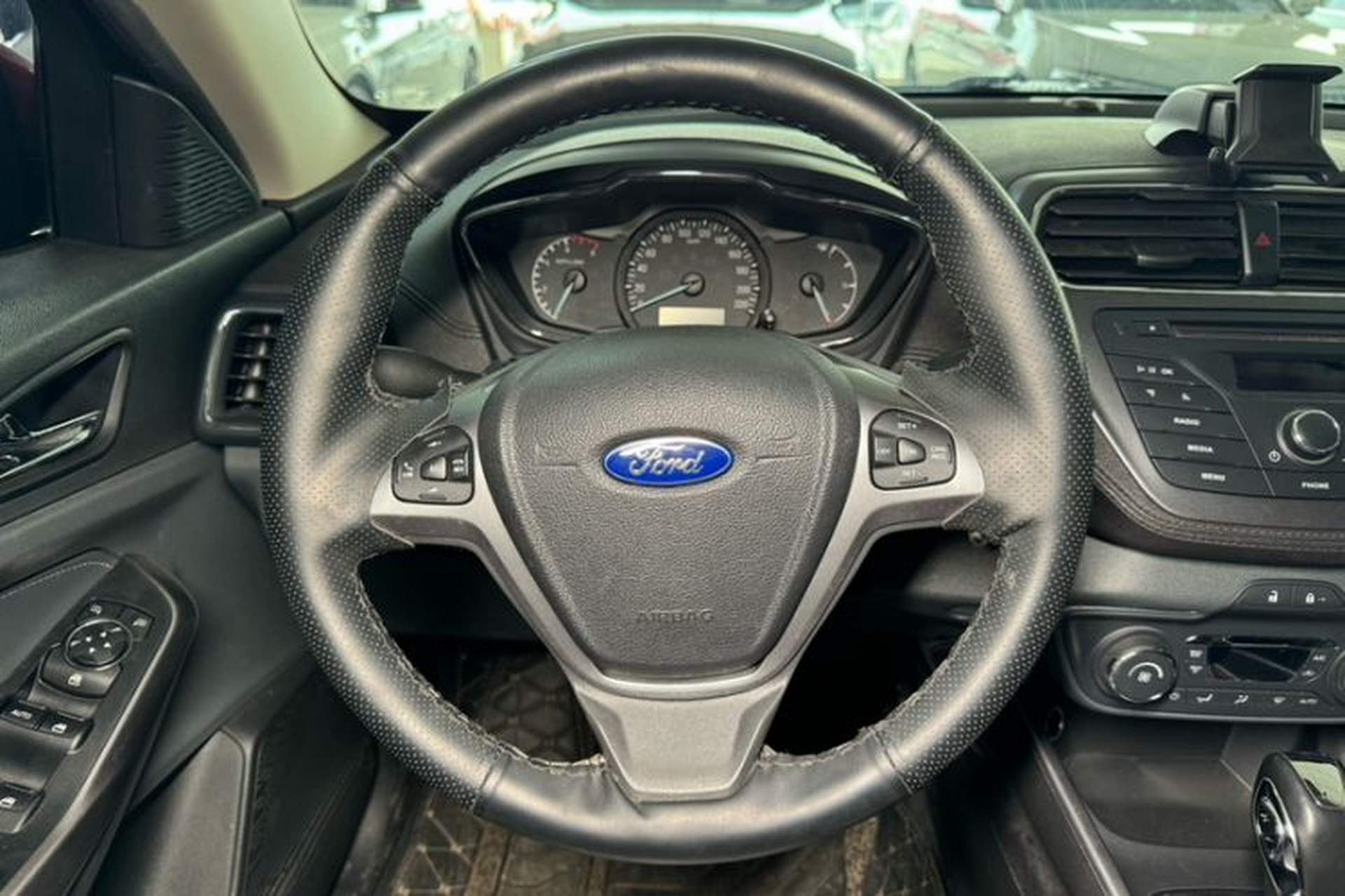 Used Ford Escort 2015 1.5L Automatic Fashion Model Interior 5