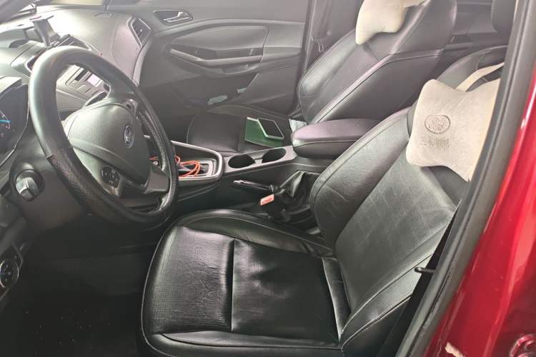 Used Ford Escort 2015 1.5L Automatic Fashion Model Left Front Seat