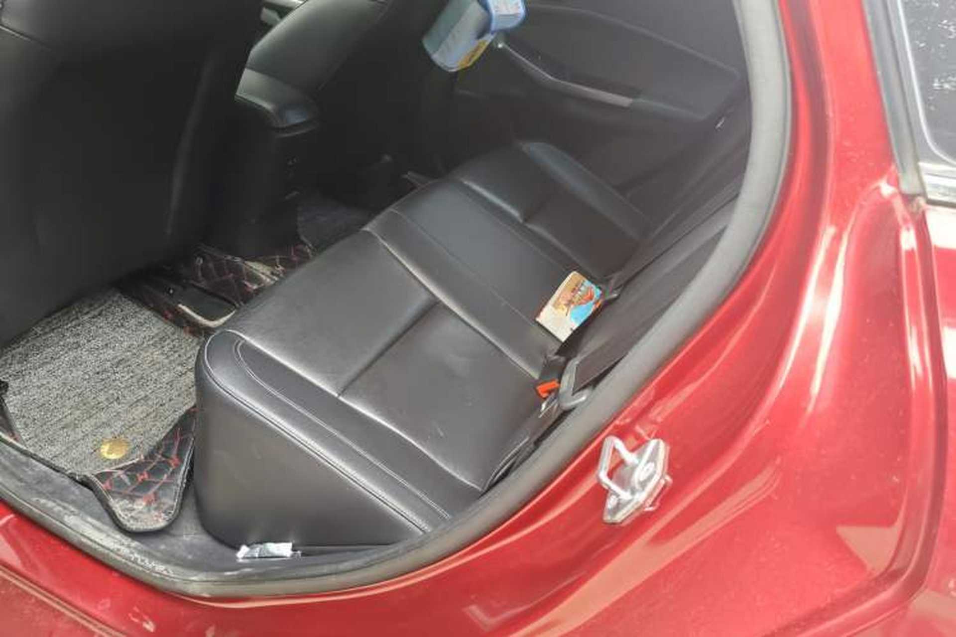 Used Ford Escort 2015 1.5L Automatic Fashion Model Left Rear Seat