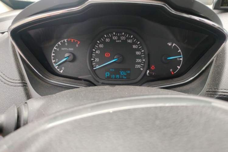 Used Ford Escort 2015 1.5L Automatic Fashion Model Odometer Close Up