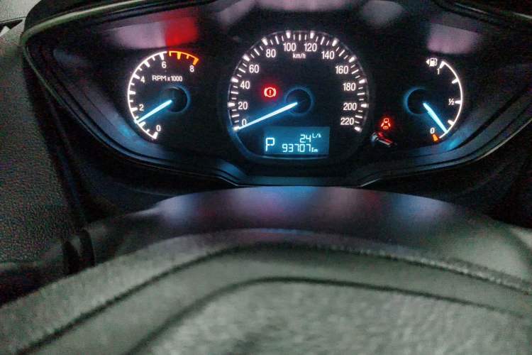 Used Ford Escort 2015 1.5L Automatic Comfort Edition Odometer Close Up