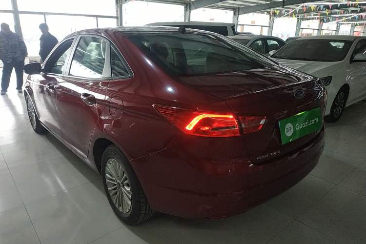 Used Ford Escort 2015 1.5L Automatic Comfort Edition Rear Left 45 Deg
