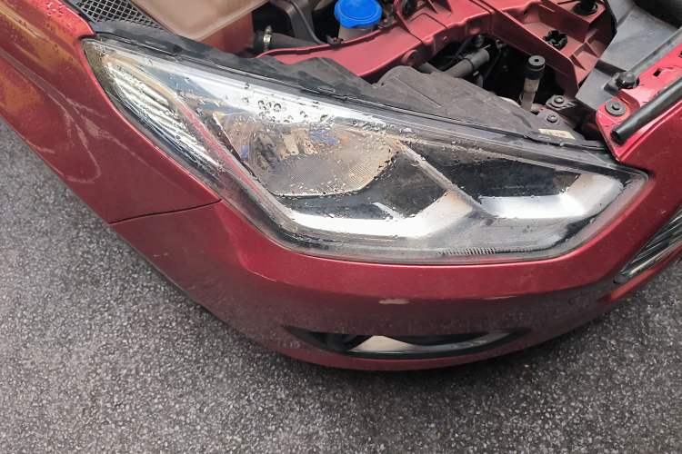 Used Ford Escort 2015 1.5L Automatic Fashion Model Right Front Headlight