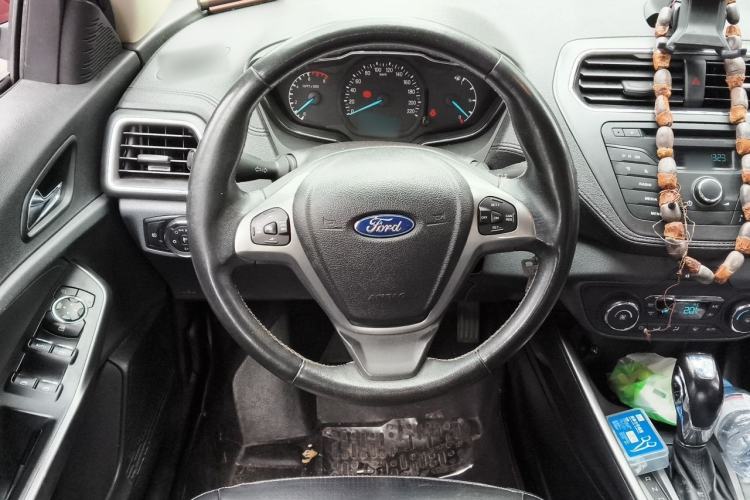 Used Ford Escort 2015 1.5L Automatic Fashion Model Steering Wheel