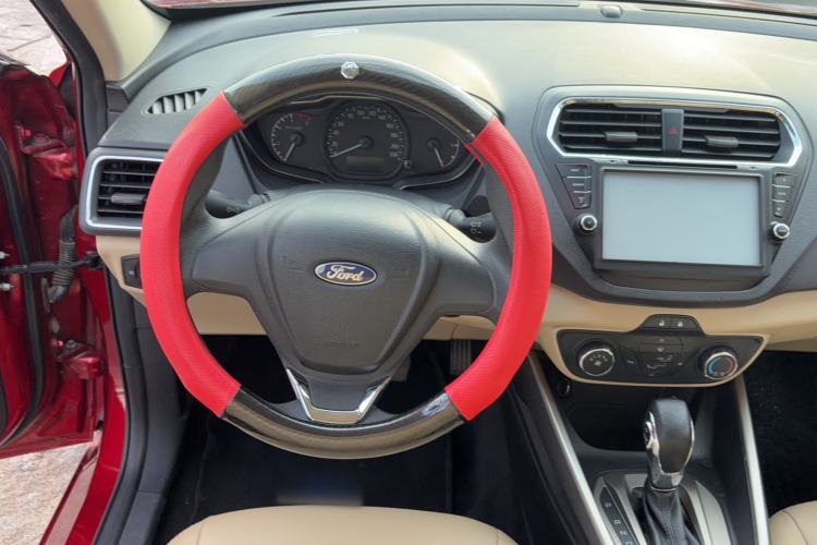 Used Ford Escort 2015 1.5L Automatic Comfort Edition Steering Wheel
