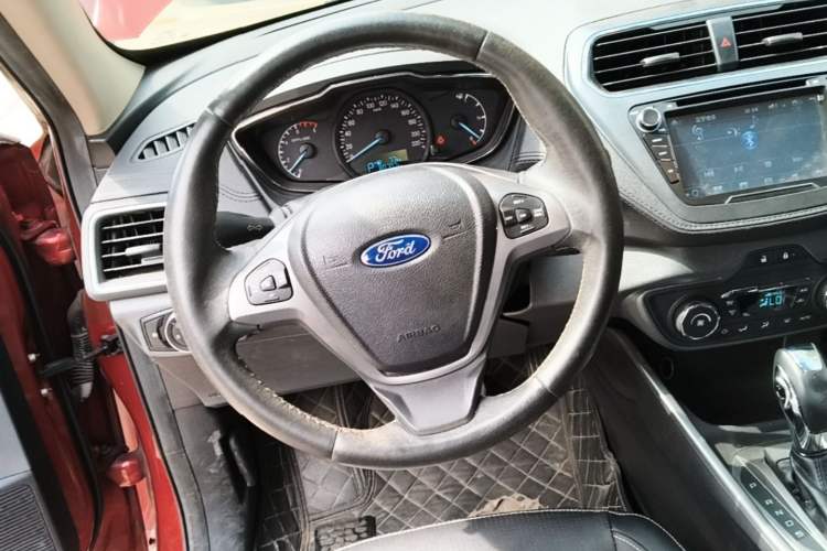 Used Ford Escort 2015 1.5L Automatic Fashion Model Steering Wheel