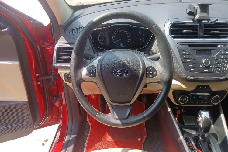 Used Ford Escort 2015 1.5L Automatic Fashion Model Steering Wheel