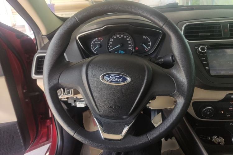 Used Ford Escort 2015 1.5L Automatic Comfort Edition Steering Wheel