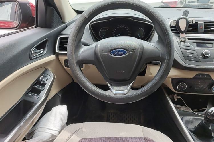 Used Ford Escort 2015 1.5L Manual Comfort Model Steering Wheel