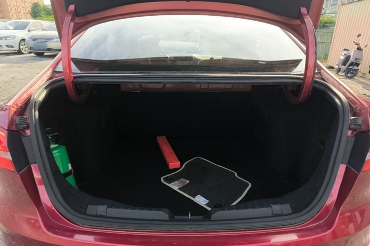 Used Ford Escort 2015 1.5L Automatic Comfort Edition Trunk
