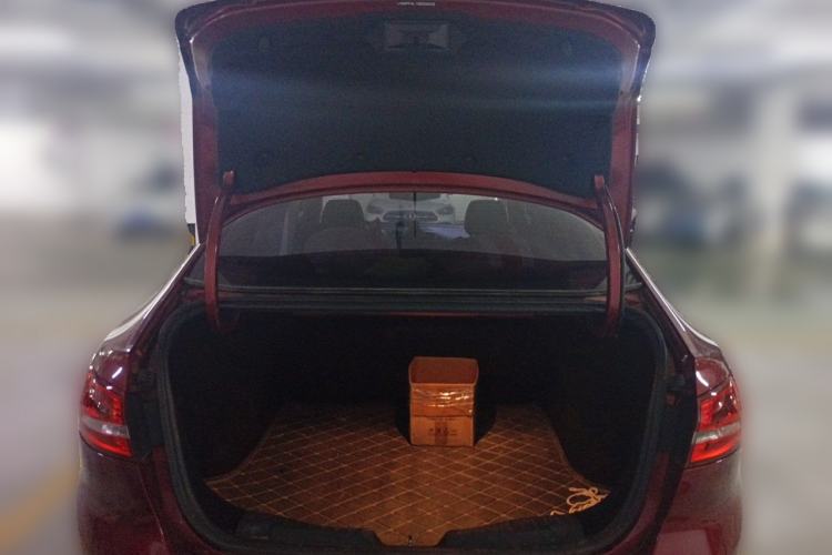 Used Ford Escort 2015 1.5L Automatic Fashion Model Trunk