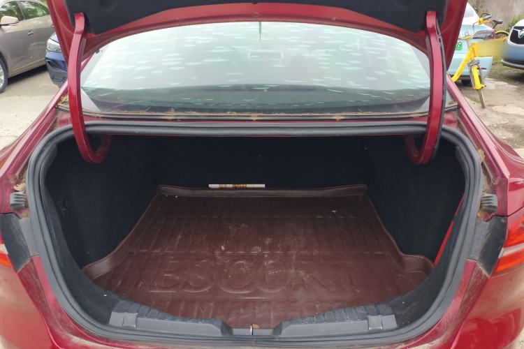 Used Ford Escort 2015 1.5L Automatic Fashion Model Trunk