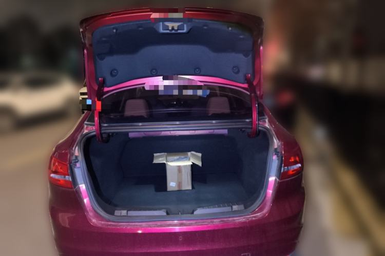 Used Ford Escort 2015 1.5L Automatic Fashion Model Trunk
