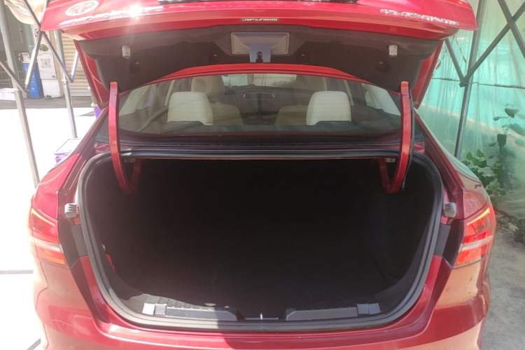 Used Ford Escort 2015 1.5L Automatic Comfort Edition Trunk