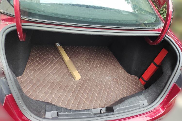Used Ford Escort 2015 1.5L Automatic Fashion Model Trunk