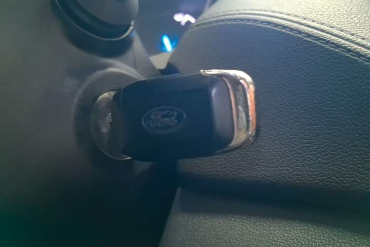 Used Ford Escort 2015 1.5L Automatic Fashion Model Vehicle Key