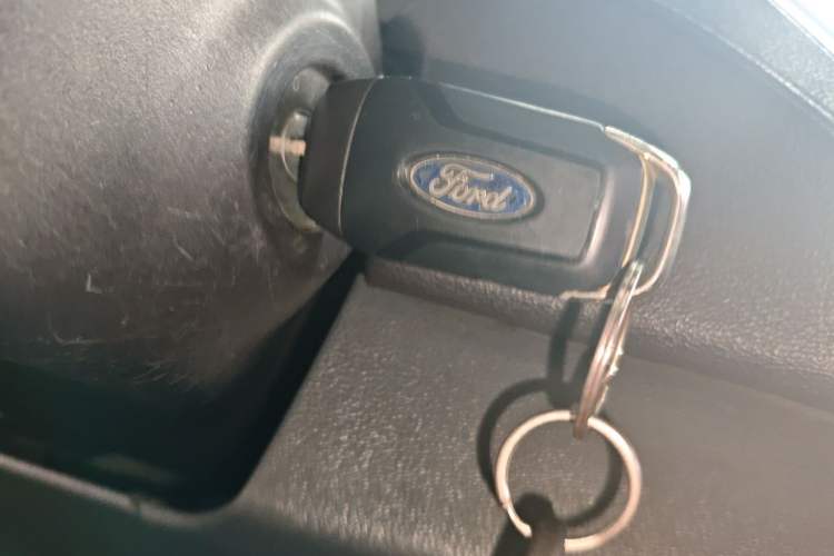 Used Ford Escort 2015 1.5L Automatic Fashion Model Vehicle Key