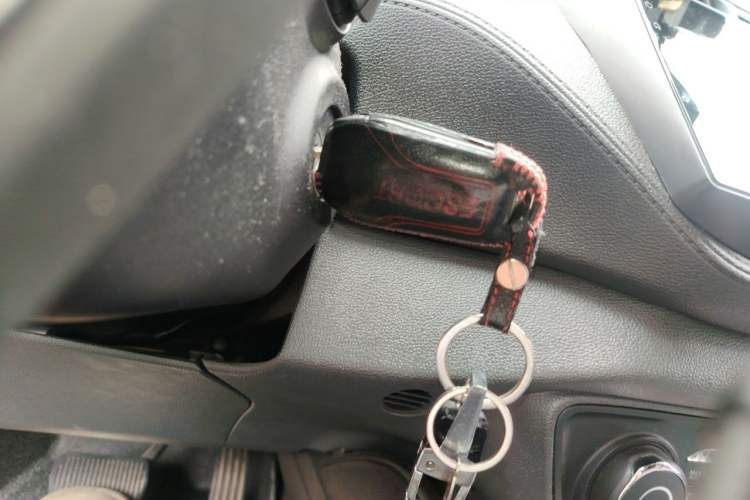 Used Ford Escort 2015 1.5L Automatic Fashion Model Vehicle Key