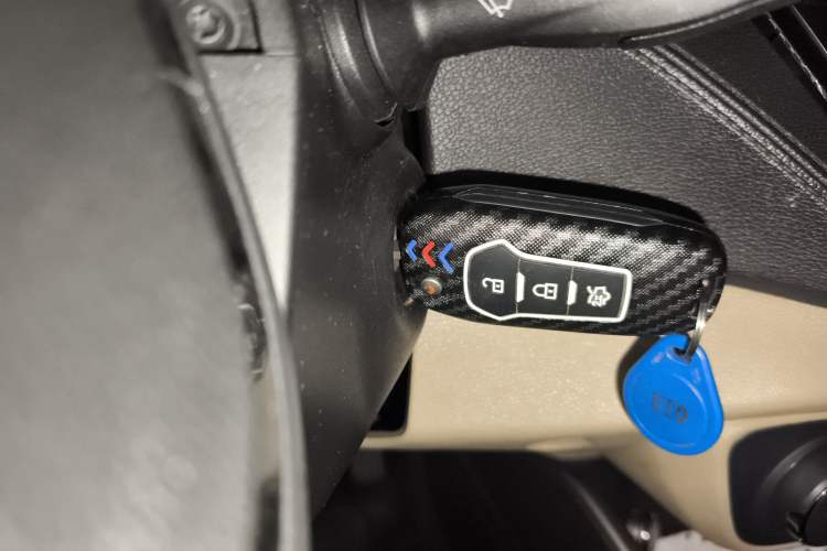 Used Ford Escort 2015 1.5L Automatic Fashion Model Vehicle Key