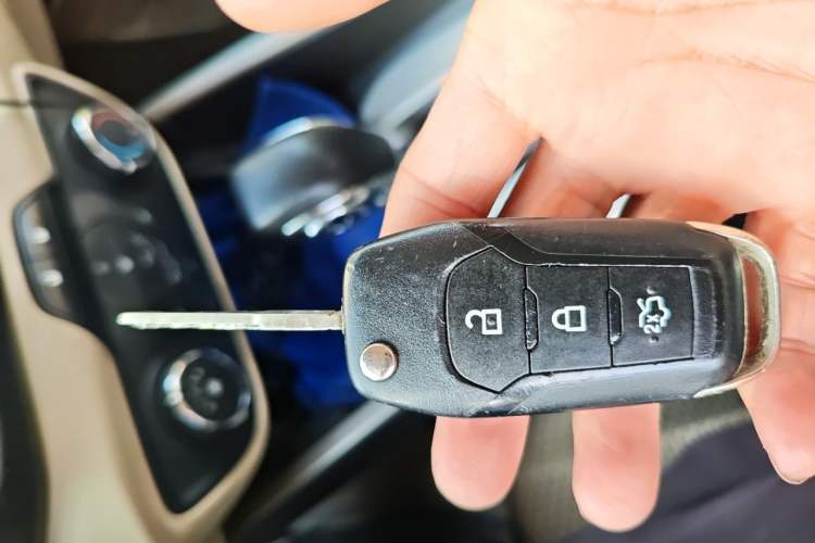 Used Ford Escort 2015 1.5L Automatic Comfort Edition Vehicle Key