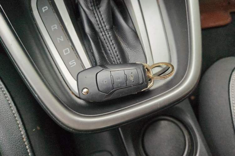 Used Ford Escort 2015 1.5L Automatic Fashion Model Vehicle Key