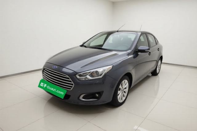 Używany Ford Escort 2015 1.5L Automatic Fashion Model