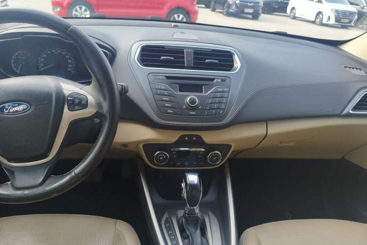 Used Ford Escort 2015 1.5L Automatic Fashion Model Audio And AC Panel