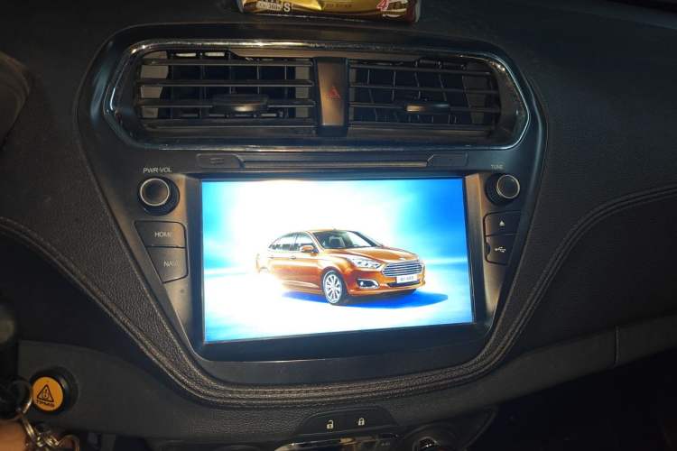 Used Ford Escort 2015 1.5L Automatic Fashion Model Audio And AC Panel