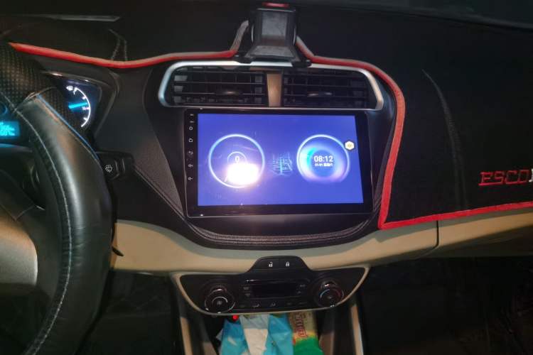 Used Ford Escort 2015 1.5L Manual Fashion Edition Audio And AC Panel