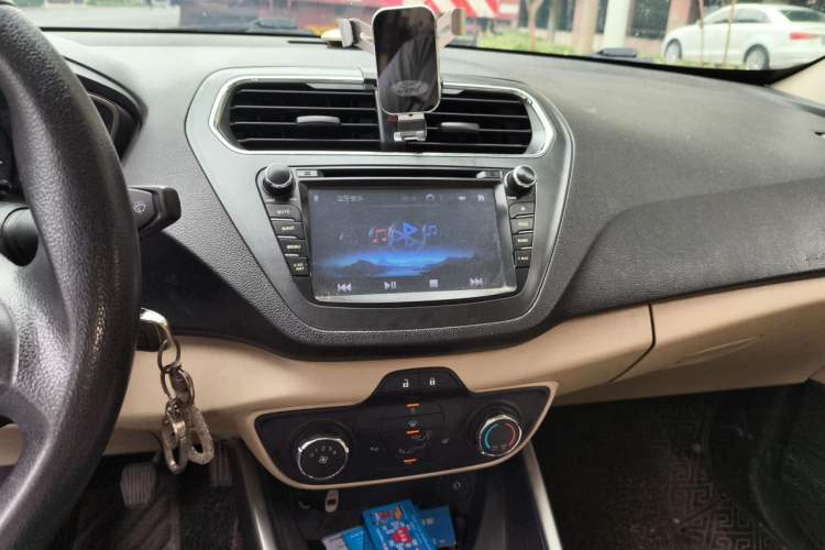 Used Ford Escort 2015 1.5L Manual Comfort Model Audio And AC Panel