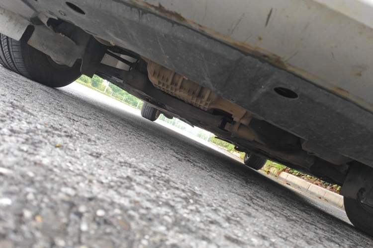 Used Ford Escort 2015 1.5L Manual Comfort Model Chassis Front