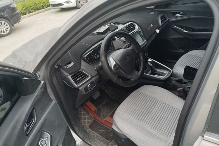 Used Ford Escort 2015 1.5L Automatic Fashion Model Driver Seat