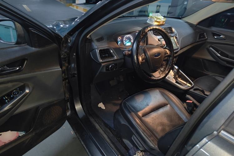 Used Ford Escort 2015 1.5L Automatic Fashion Model Driver Seat
