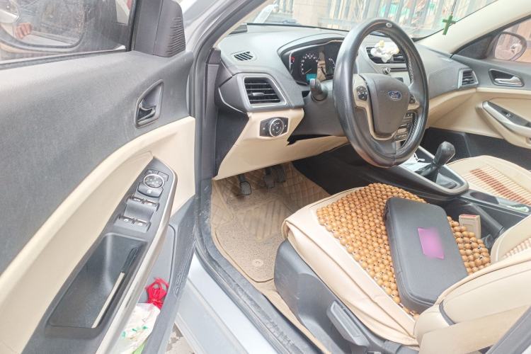 Used Ford Escort 2015 1.5L Manual Fashion Edition Driver Seat