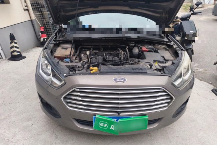 Used Ford Escort 2015 1.5L Automatic Comfort Edition Engine Bay