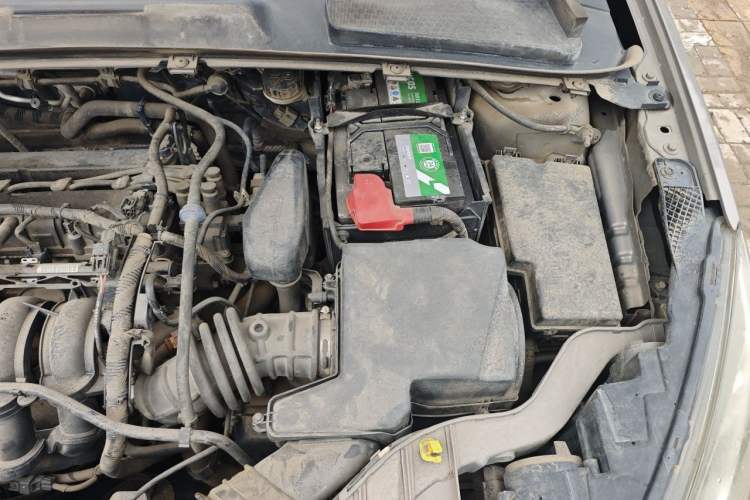 Used Ford Escort 2015 1.5L Automatic Comfort Edition Engine Bay Left