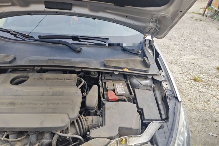 Used Ford Escort 2015 1.5L Automatic Fashion Model Engine Bay Left