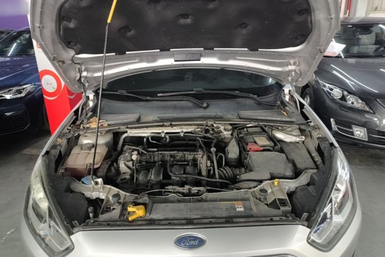 Used Ford Escort 2015 1.5L Automatic Fashion Model Engine Bay