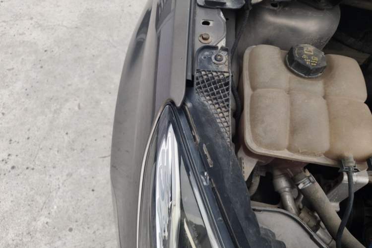 Used Ford Escort 2015 1.5L Automatic Comfort Edition Engine Bay Right