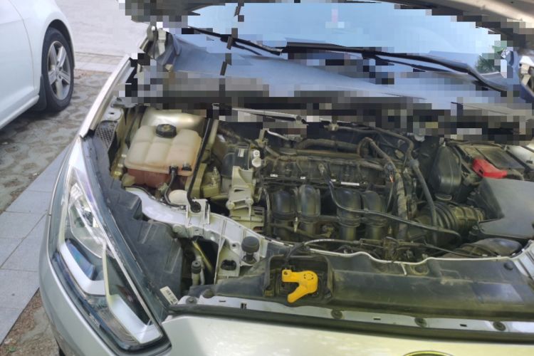Used Ford Escort 2015 1.5L Automatic Comfort Edition Engine Bay Right