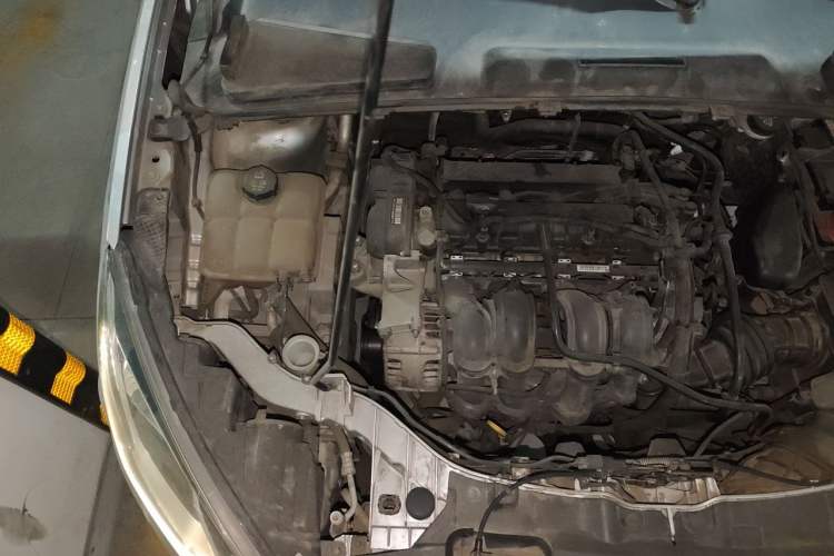 Used Ford Escort 2015 1.5L Automatic Fashion Model Engine Bay Right