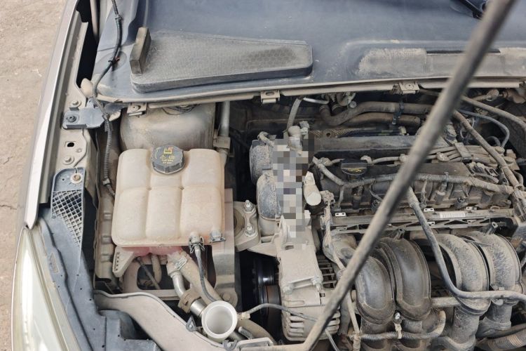 Used Ford Escort 2015 1.5L Automatic Comfort Edition Engine Bay Right