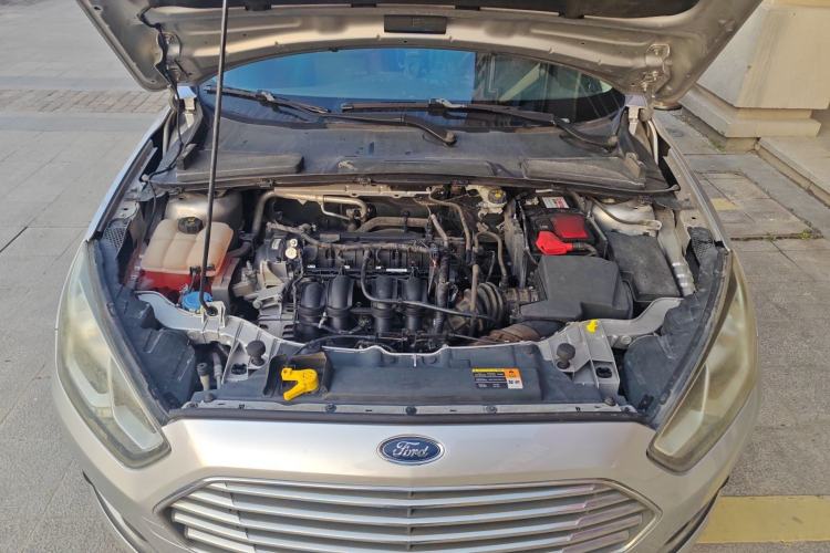 Used Ford Escort 2015 1.5L Manual Fashion Edition Engine Bay