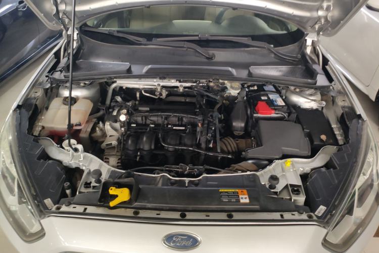Used Ford Escort 2015 1.5L Automatic Comfort Edition Engine Bay