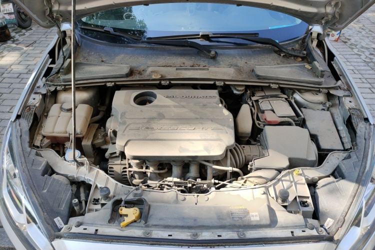 Used Ford Escort 2015 1.5L Automatic Fashion Model Engine Bay