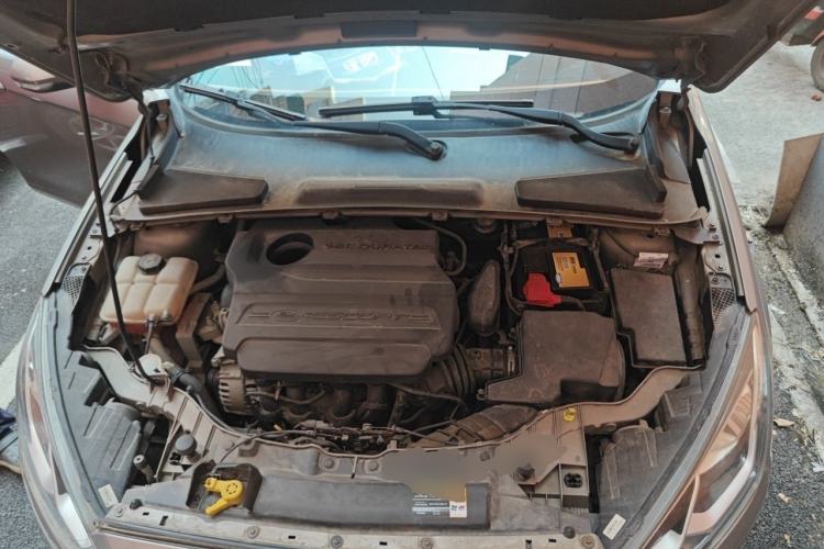 Used Ford Escort 2015 1.5L Automatic Fashion Model Engine Bay